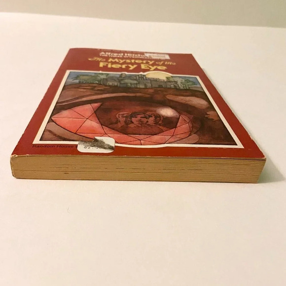 Vintage 1978 Alfred Hitchcock The Mystery Of The Fiery Eye Paperback - Picture 11 of 14